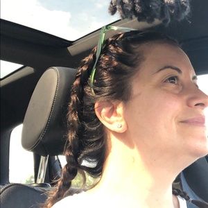 Meet your Posher, Carla